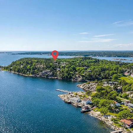 Prázdninový dům Beautiful In With Harbor View Skjærhollen